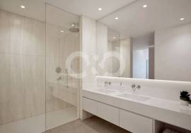 Contemporary semi-detached villa with sea views and in a spectacular position