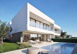 Contemporary semi-detached villa with sea views and in a spectacular position