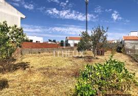 2 bedroom villa with large plot of land in Vendas Novas