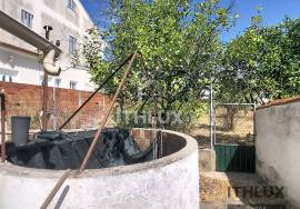 2 bedroom villa with large plot of land in Vendas Novas