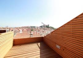 Duplex Apartment in the Center of Lisbon Duplex Apartment in the Center of Lisbon
