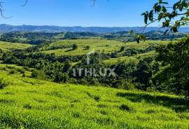 Elite Farm with 3,339,600m², Private Lake and Machine Shed | Slap