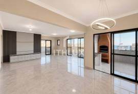 Luxury Penthouse with 320m², Private Pool and Sea View | San Marino Building, Guilhermina