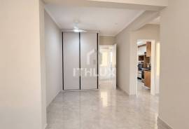 Luxury Penthouse with 320m², Private Pool and Sea View | San Marino Building, Guilhermina