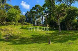 Elite Urban Property with 4,472m², 4 Bedroom Villa and Pool | Downtown Botucatu Elite Urban Property with 4,472m², 4 Bedroom Villa and Pool | Downtown Botucatu