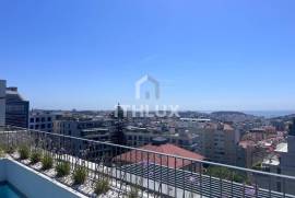 Amoreiras Garden T2 river view