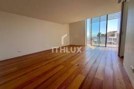 Amoreiras Garden T2 river view