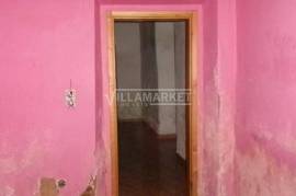 3 + 1 bedroom bank villa consisting of 2 floors with 280 m2 and patio with 441 m2 located in the center of Alvito 3 + 1 bedroom bank villa consisting of 2 floors with 280 m2 and patio with 441 m2 located in the center of Alvito