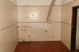 3 + 1 bedroom bank villa consisting of 2 floors with 280 m2 and patio with 441 m2 located in the center of Alvito 3 + 1 bedroom bank villa consisting of 2 floors with 280 m2 and patio with 441 m2 located in the center of Alvito