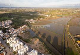 Set of 10 plots of land totaling an area of 5416 m2 for the construction of detached houses located in a new urbanization in Lagoa Set of 10 plots of land totaling an area of 5416 m2 for the construction of detached houses located in a new urbanization in Lagoa