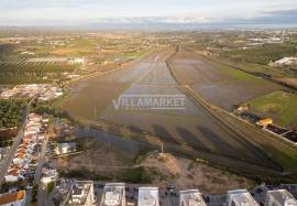 Set of 10 plots of land totaling an area of 5416 m2 for the construction of detached houses located in a new urbanization in Lagoa Set of 10 plots of land totaling an area of 5416 m2 for the construction of detached houses located in a new urbanization in Lagoa