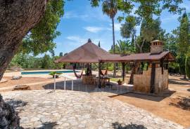 3 Bedroom Quinta with Annex & Pool for Sale near Moncarapacho, East Algarve. 3 Bedroom Quinta with Annex & Pool for Sale near Moncarapacho, East Algarve.