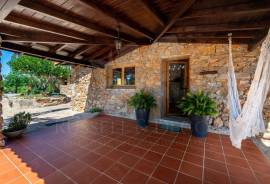 3 Bedroom Quinta with Annex & Pool for Sale near Moncarapacho, East Algarve. 3 Bedroom Quinta with Annex & Pool for Sale near Moncarapacho, East Algarve.
