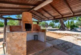 3 Bedroom Quinta with Annex & Pool for Sale near Moncarapacho, East Algarve. 3 Bedroom Quinta with Annex & Pool for Sale near Moncarapacho, East Algarve.