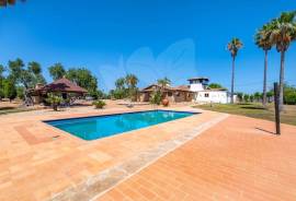 3 Bedroom Quinta with Annex & Pool for Sale near Moncarapacho, East Algarve. 3 Bedroom Quinta with Annex & Pool for Sale near Moncarapacho, East Algarve.