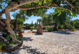 3 Bedroom Quinta with Annex & Pool for Sale near Moncarapacho, East Algarve. 3 Bedroom Quinta with Annex & Pool for Sale near Moncarapacho, East Algarve.