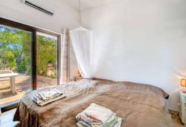 2 bedroom Countryside Villa for Sale in Moncarapacho, Eastern Algarve. 2 bedroom Countryside Villa for Sale in Moncarapacho, Eastern Algarve.