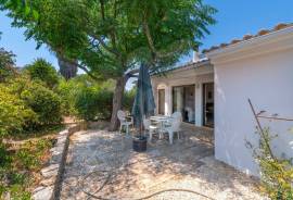 2 bedroom Countryside Villa for Sale in Moncarapacho, Eastern Algarve. 2 bedroom Countryside Villa for Sale in Moncarapacho, Eastern Algarve.