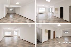 470 m² store in a privileged location, Quarteira 470 m² store in a privileged location, Quarteira