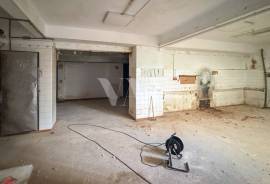 470 m² store in a privileged location, Quarteira 470 m² store in a privileged location, Quarteira