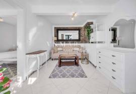 Serene Retreat: Greek-style Home in Madalena do Mar Serene Retreat: Greek-style Home in Madalena do Mar