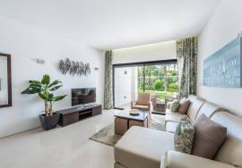 Luxurious Townhouse with Sea Views in Lagos Luxurious Townhouse with Sea Views in Lagos