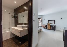 Luxurious Townhouse with Sea Views in Lagos Luxurious Townhouse with Sea Views in Lagos