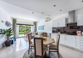 Luxurious Townhouse with Sea Views in Lagos Luxurious Townhouse with Sea Views in Lagos