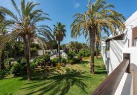 Luxurious Townhouse with Sea Views in Lagos Luxurious Townhouse with Sea Views in Lagos
