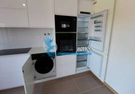 Exclusive 2+1 Bedroom Duplex House in Guia | Garage, Terrace and Pool