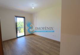 Exclusive 2+1 Bedroom Duplex House in Guia | Garage, Terrace and Pool