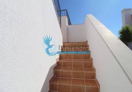 Exclusive 2+1 Bedroom Duplex House in Guia | Garage, Terrace and Pool