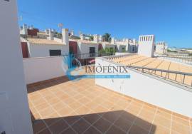 Exclusive 2+1 Bedroom Duplex House in Guia | Garage, Terrace and Pool