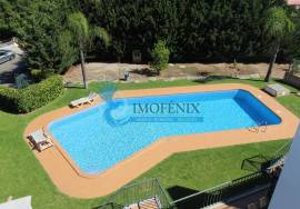 Exclusive 2+1 Bedroom Duplex House in Guia | Garage, Terrace and Pool
