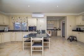 Luxury 9 bed Estate For Sale in Durban South Africa