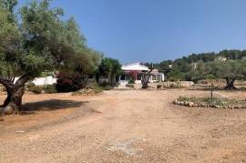 Estate With 2 Houses For Sale in El Perello Tarragona Spain Estate With 2 Houses For Sale in El Perello Tarragona Spain