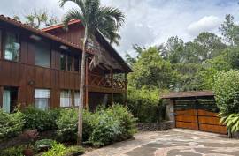 Excellent 7 Bed House For Sale in Escazu Costa Rica