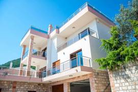 Luxury 5 Bed Villa For Sale in Susanj Bar Montenegro