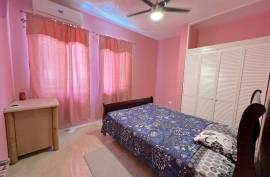 RH-290 Comfortable 3 bed 2 bath apartment, Carrot Bay