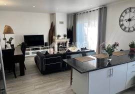 Furnished 3-Bedroom Single-Story Villa with Annex and Roof Terrace near Faro