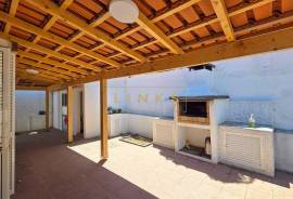 3 bedroom villa in Campo de Baixo – A few minutes from the beach 3 bedroom villa in Campo de Baixo – A few minutes from the beach