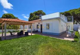 3 bedroom villa in Campo de Baixo – A few minutes from the beach 3 bedroom villa in Campo de Baixo – A few minutes from the beach