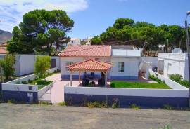 3 bedroom villa in Campo de Baixo – A few minutes from the beach 3 bedroom villa in Campo de Baixo – A few minutes from the beach