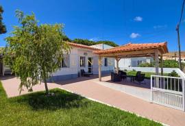 3 bedroom villa in Campo de Baixo – A few minutes from the beach 3 bedroom villa in Campo de Baixo – A few minutes from the beach
