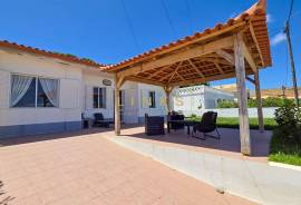 3 bedroom villa in Campo de Baixo – A few minutes from the beach 3 bedroom villa in Campo de Baixo – A few minutes from the beach