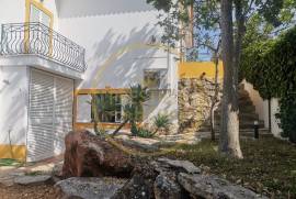 2 bedroom villa, close to the center of Faro