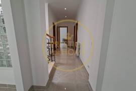 2 bedroom villa, close to the center of Faro