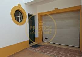 2 bedroom villa, close to the center of Faro