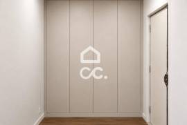 Fully renovated 2 bedroom apartment in the Bristol Building, Avenida da Boavista Fully renovated 2 bedroom apartment in the Bristol Building, Avenida da Boavista