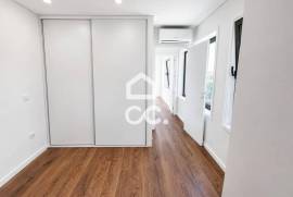 Fully renovated 2 bedroom apartment in the Bristol Building, Avenida da Boavista Fully renovated 2 bedroom apartment in the Bristol Building, Avenida da Boavista